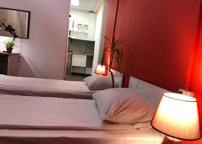 Family Hostel And Tours